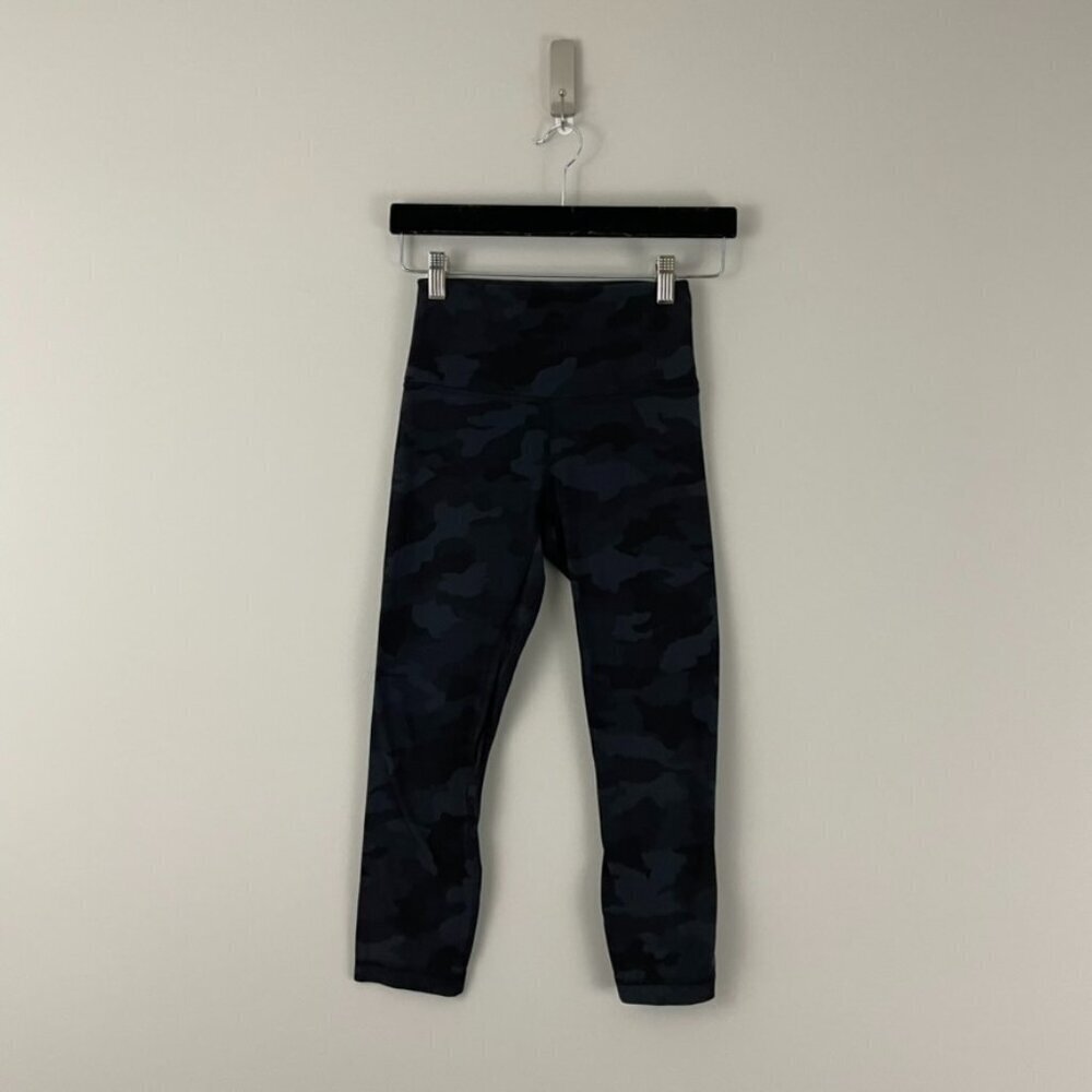 Lululemon Align Crop 21" Leggings in Heritage 365 Camo Deep Coal Size 4